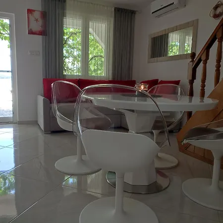 Casa de Férias Kuca Za Odmor Tajana